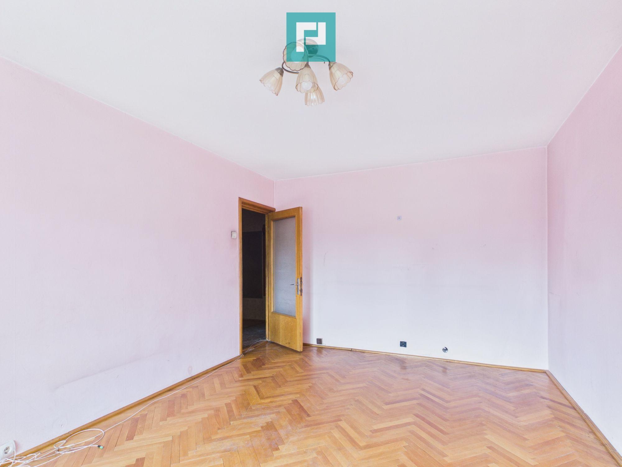 Apartament 3 camere decomandat Piața Catedralei - 4