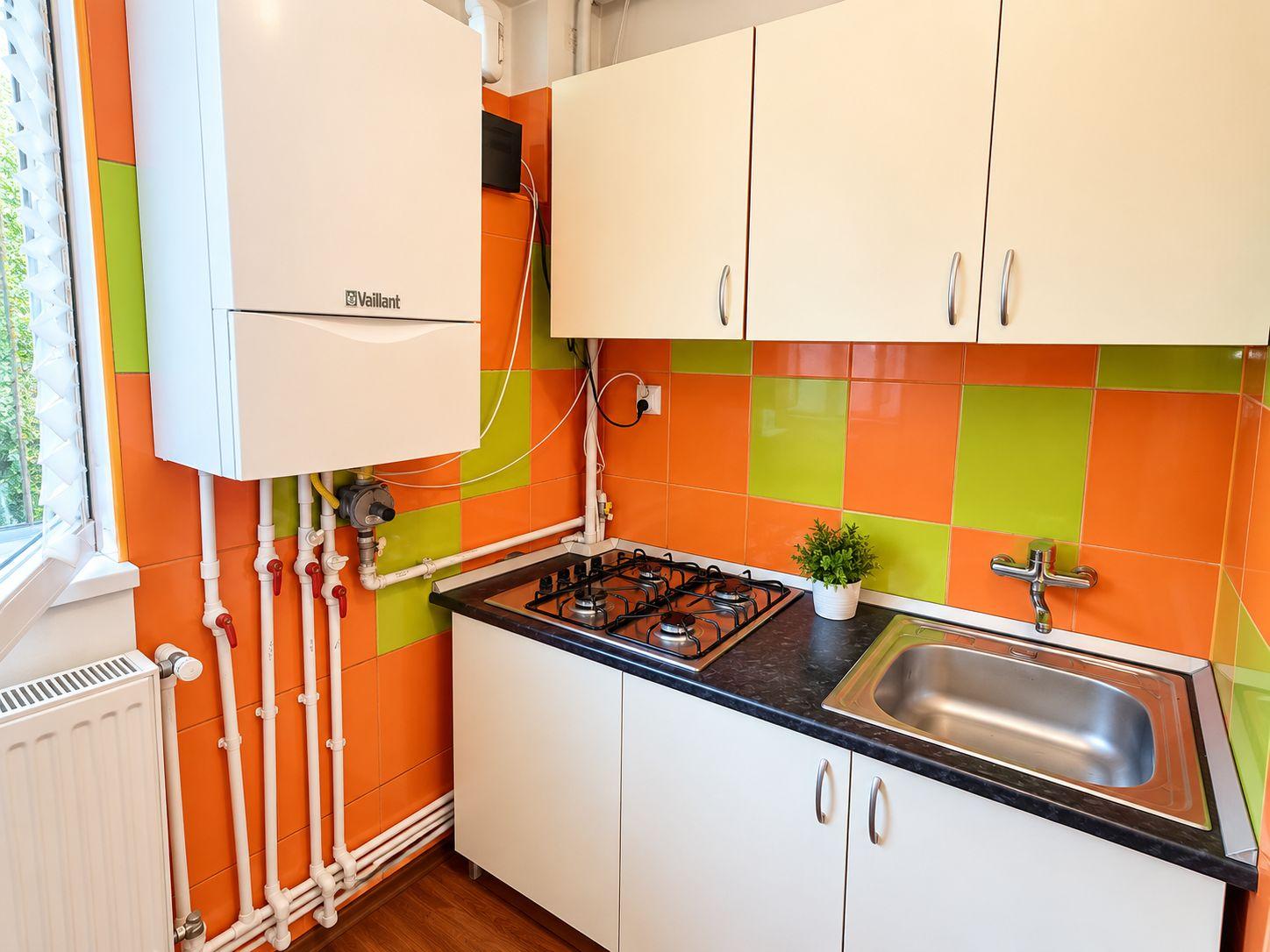 Garsoniera renovata | Centrala proprie | Zona Baicului - 4