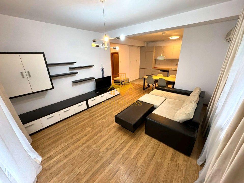 2 camere, Andrei Muresanu, Grand Hotel Italia, Trifoiului, Parcare - 1
