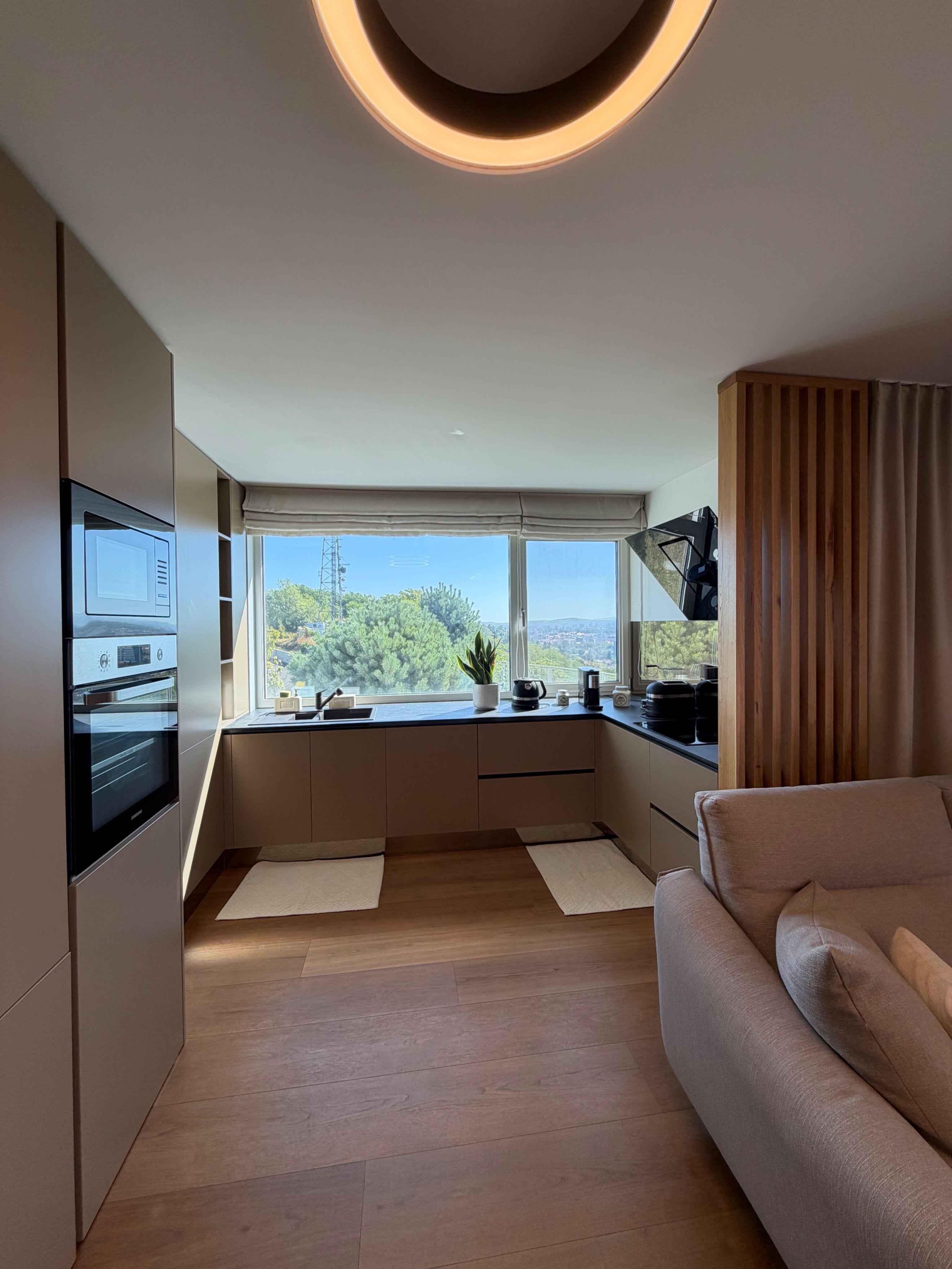 Apartament PREMIUM cu curte, terasă și lift cu acces direct în living - 50