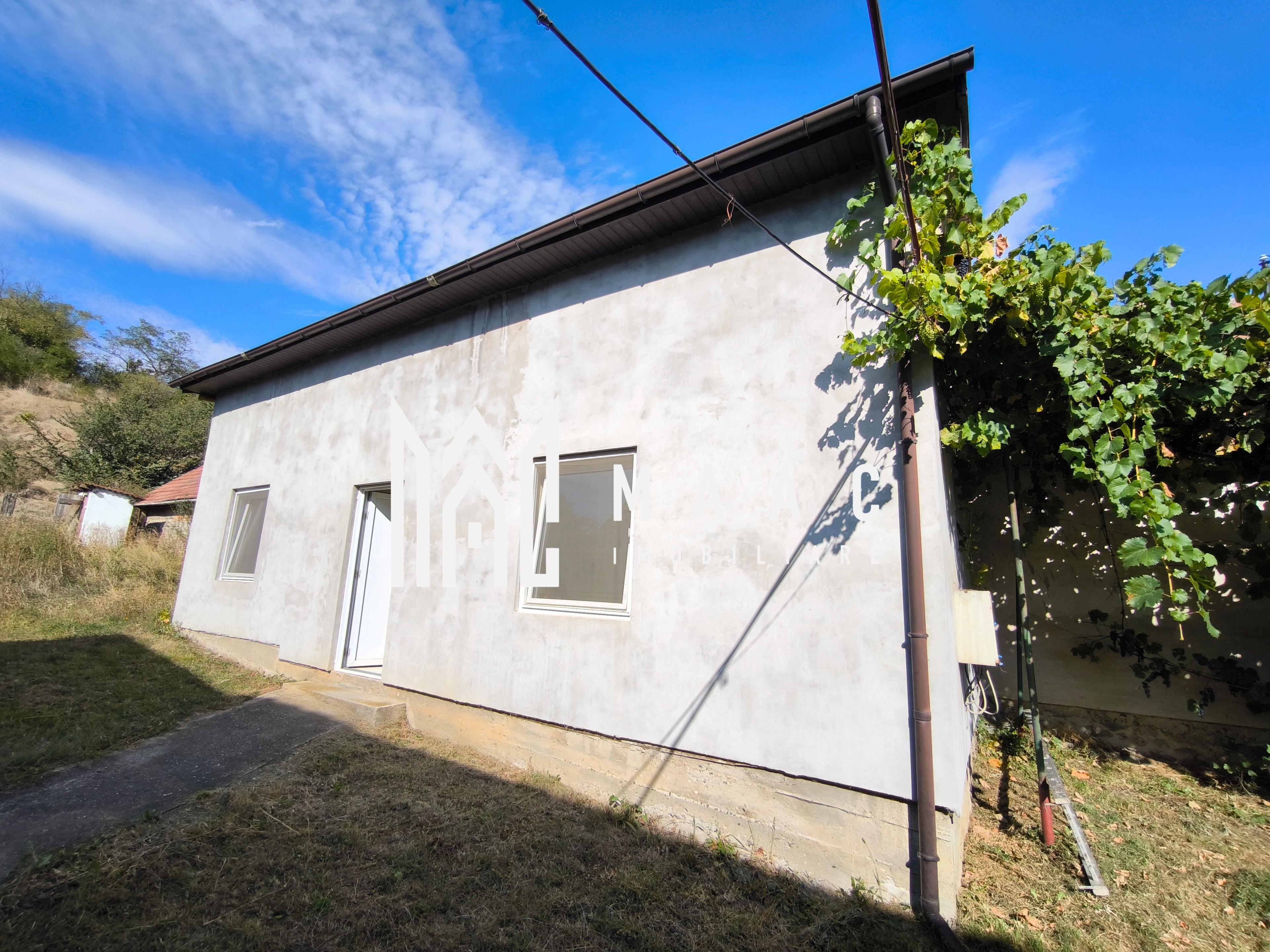 Casă de vânzare 3 camere | Ocna Sibiului | teren 1.010 mp - 1