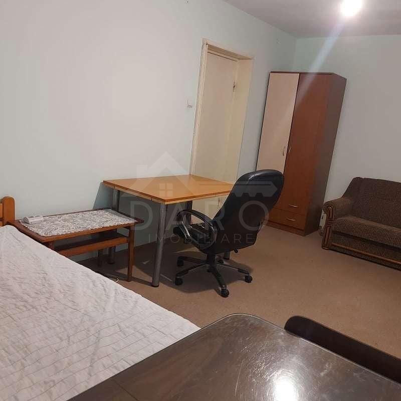 oferim spre inchiriere apartament cu 3 camere Tudor - 1