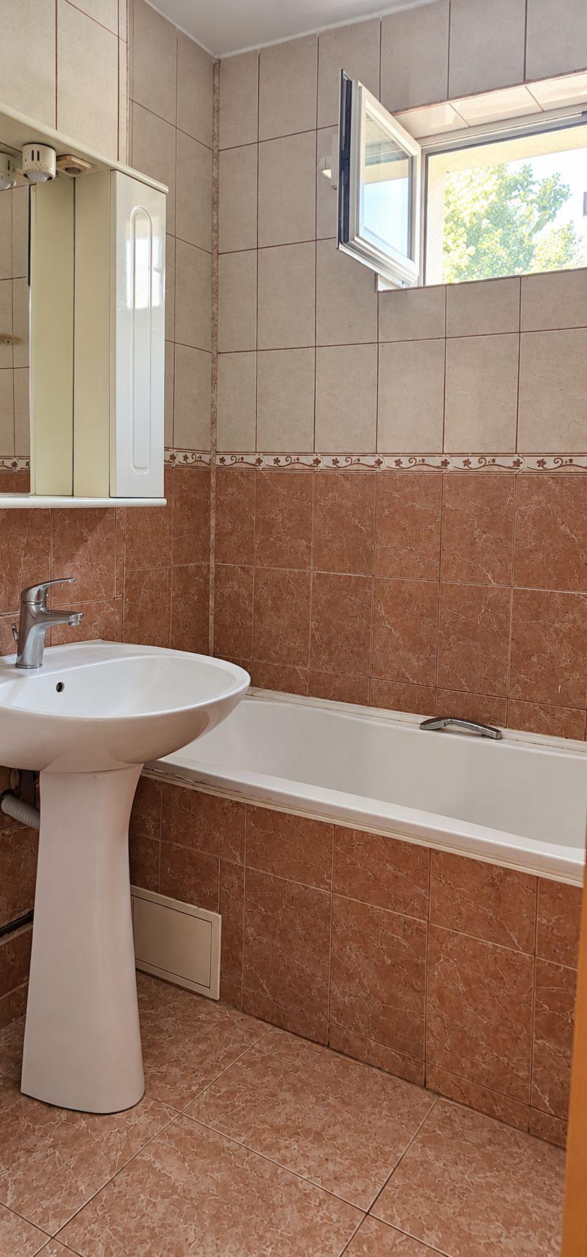 APARTAMENT 3 CAMERE DECOMANDAT – MAZEPA 2 – ETAJ INTERMEDIAR - 9