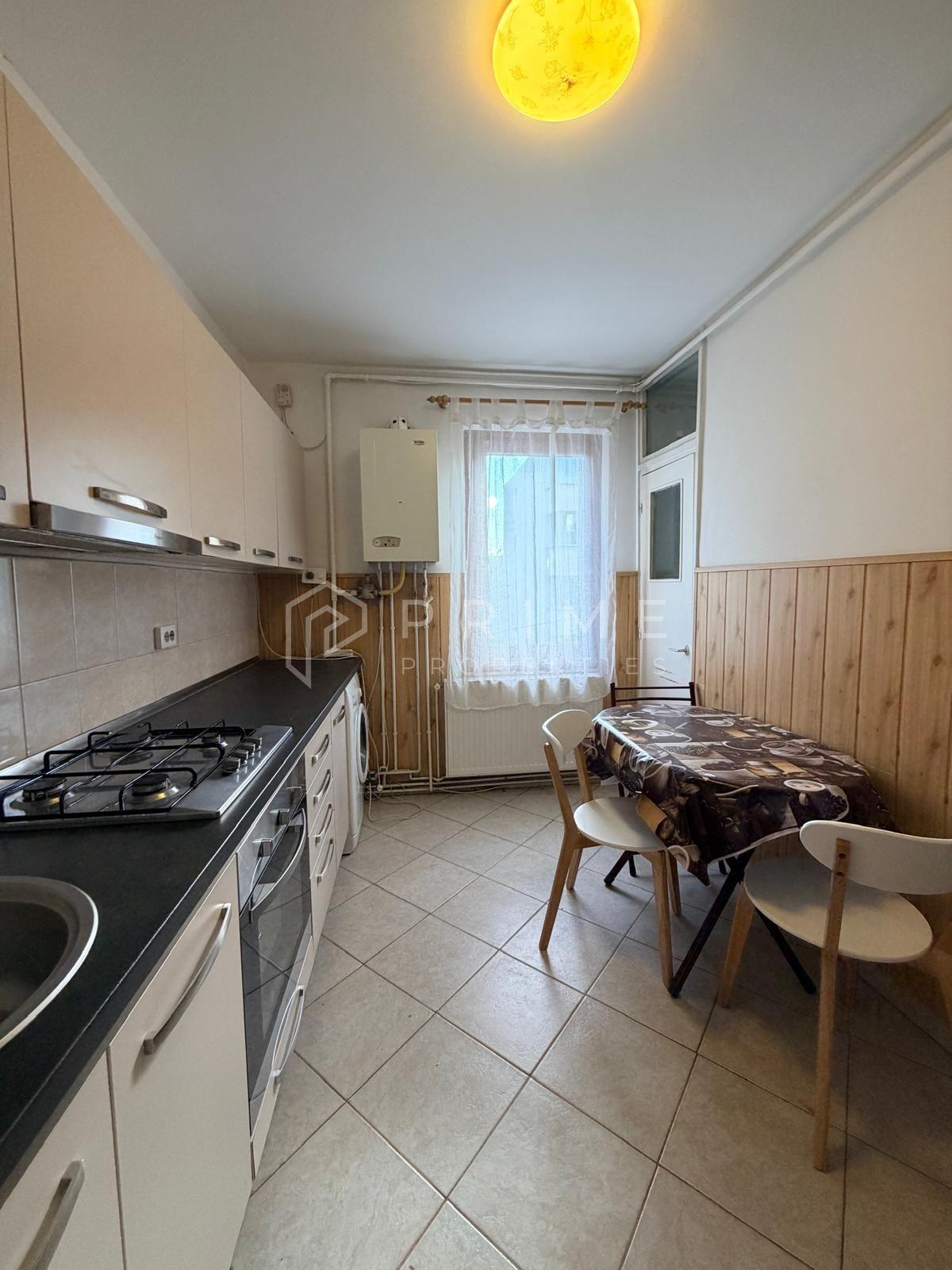 Chirie 2 camere, mobilat și utilat, decomandat, Etaj 2, 7 Noiembrie - 4