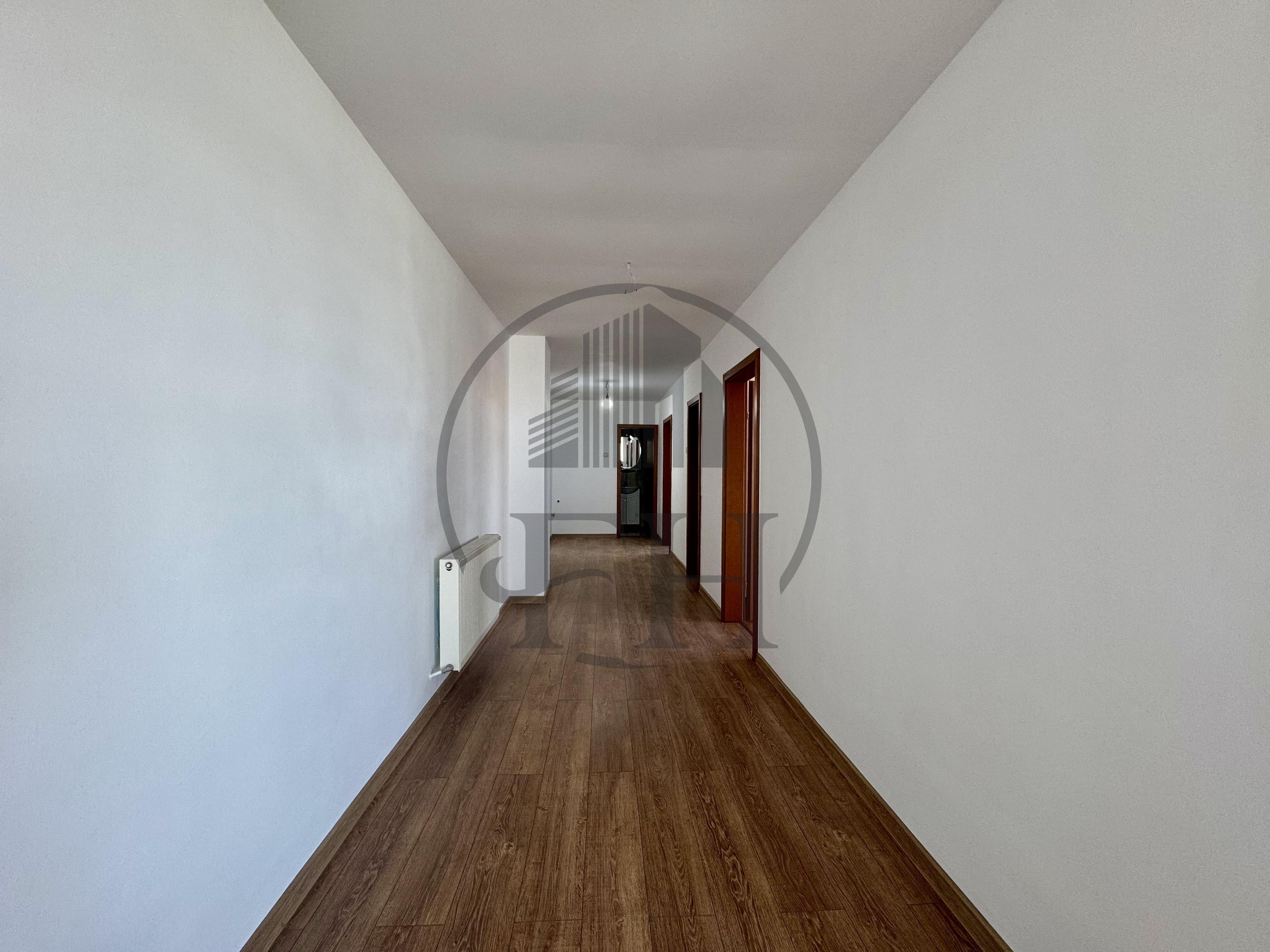 Apartament 3 camere de vânzare Mamaia Nord, Constanța - 9