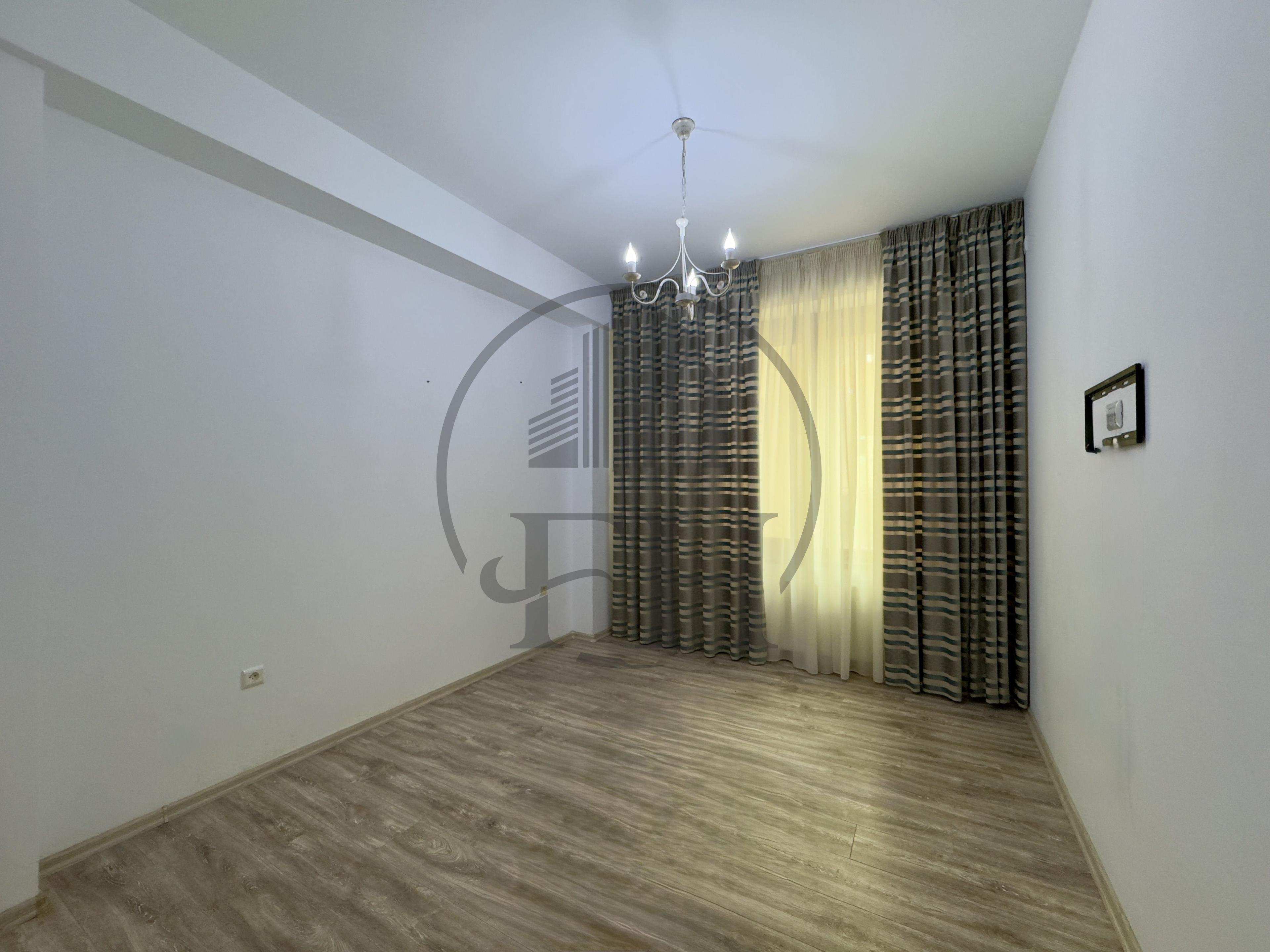 Apartament 3 camere de vanzare Mamaia, zona Summerland - 10