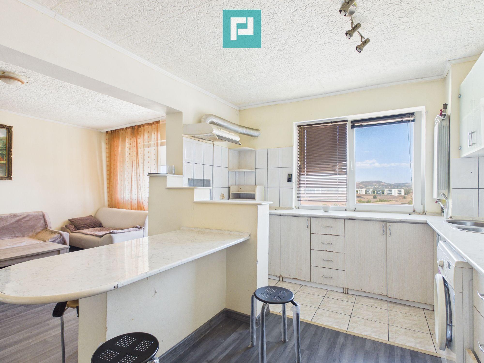 Apartament 3 camere, 65 mp, Nufărul, Oradea - 2