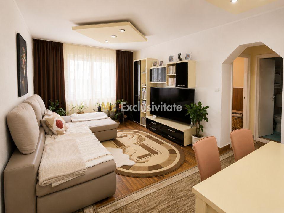De vânzare apartament 3 camere Arinului - 1