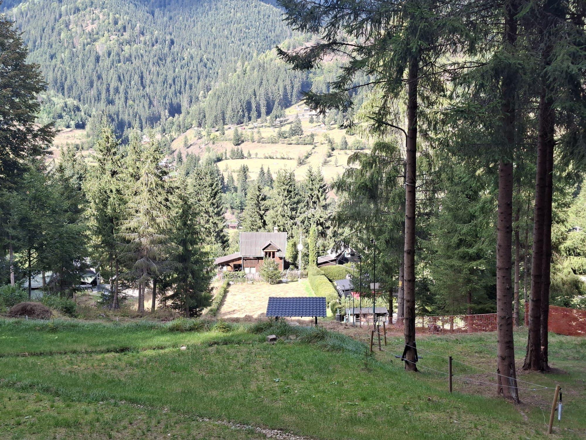 Teren intravilan la munte - 4