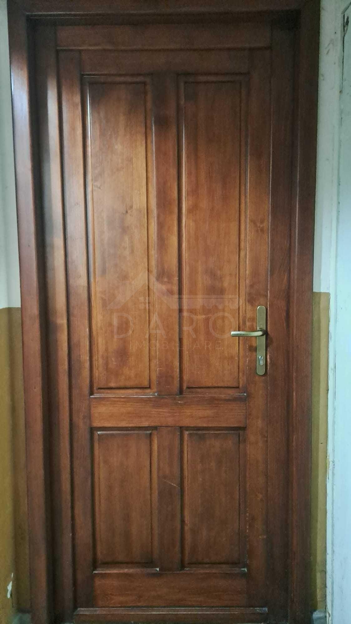 Vânzare apartament cu 2 camere - 1