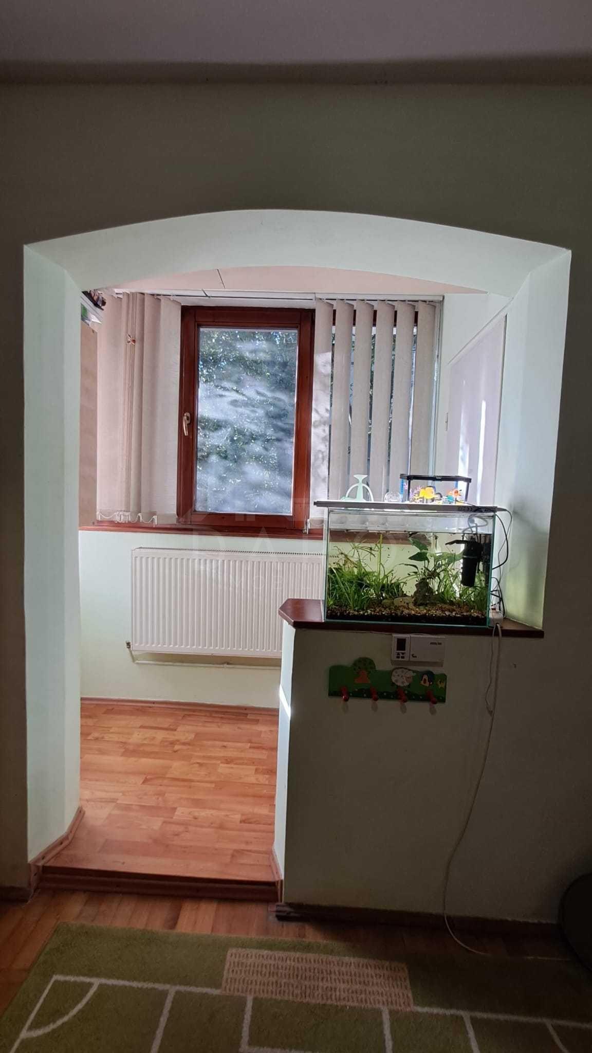 Vânzare apartament cu 2 camere - 3