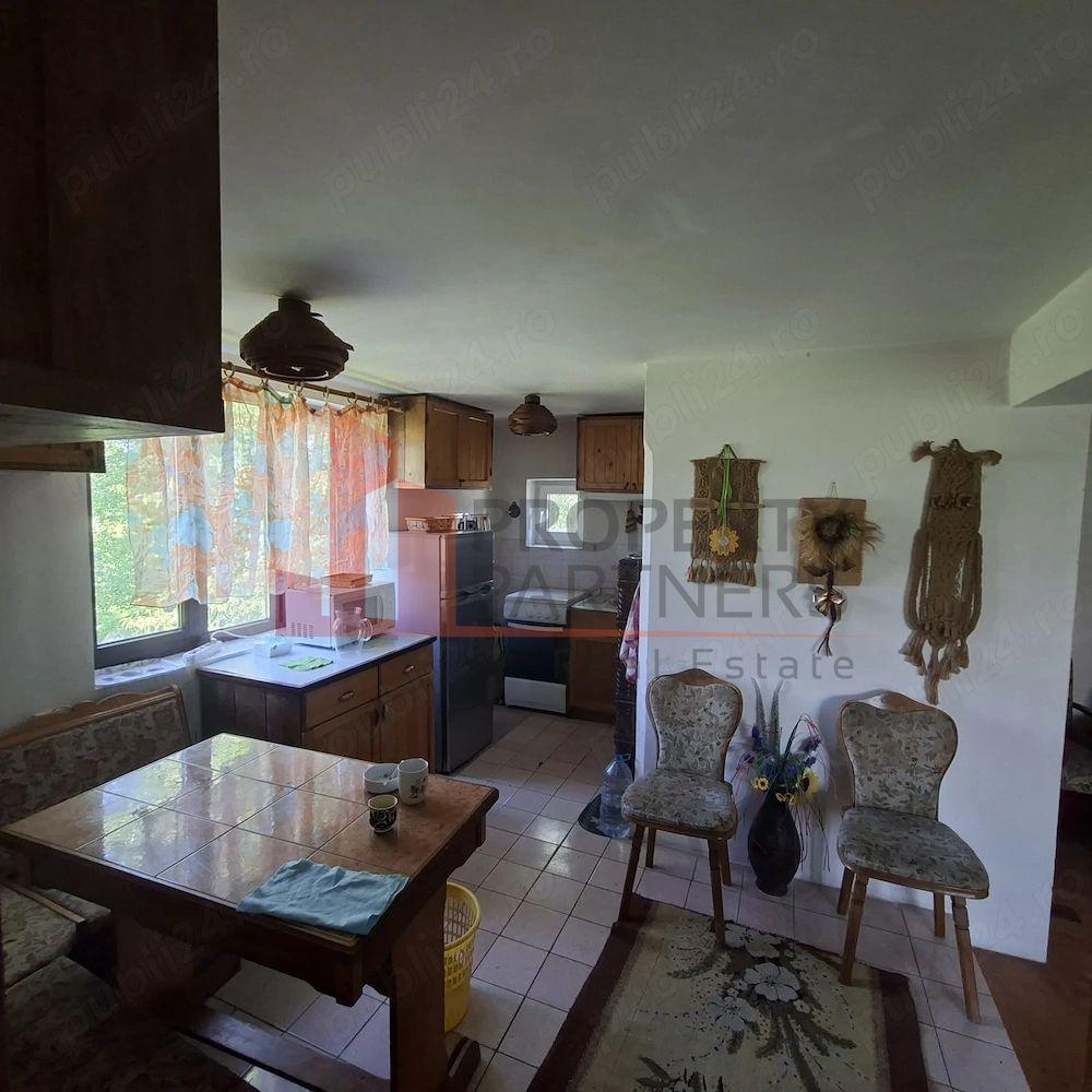 PROPIETAR URGENT Casa duplex BRAN arpox 300m utili, 1300mp teren - 2 case la pret de 1 apartament !! - 9