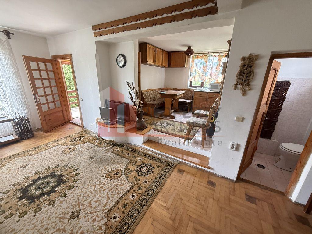 PROPIETAR URGENT Casa duplex BRAN arpox 300m utili, 1300mp teren - 2 case la pret de 1 apartament !! - 12