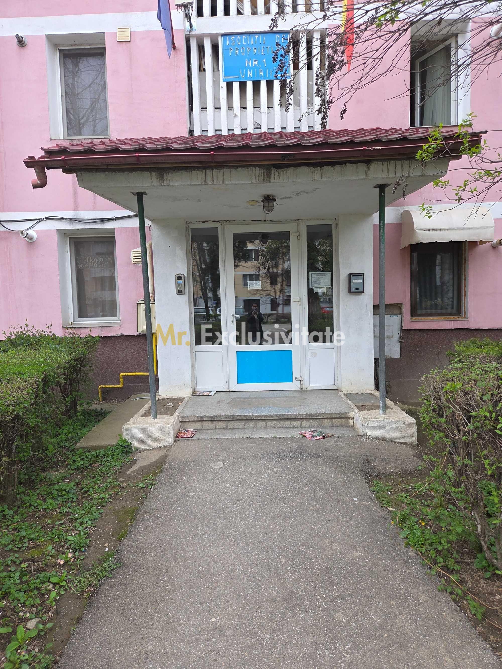 Vand apartament 2 camere zona centrala - 7