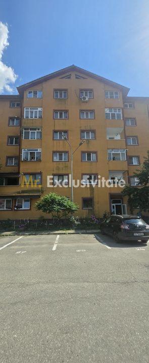 De vânzare apartament 2 camere decomandat | Zona 8 Mai - 1