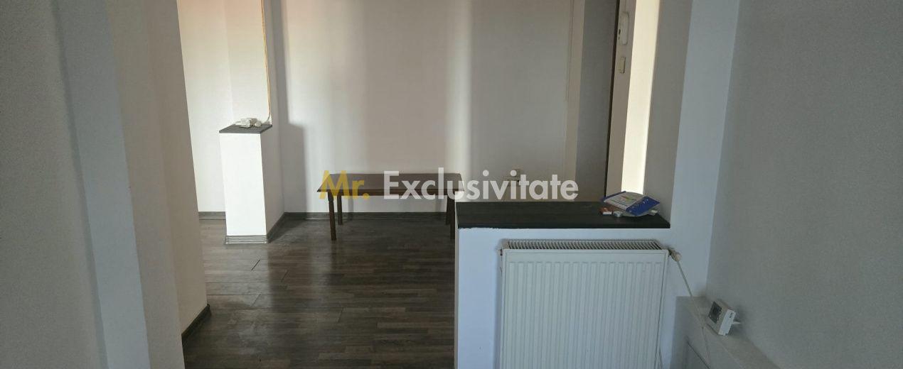 De vânzare apartament 2 camere decomandat | Zona 8 Mai - 12