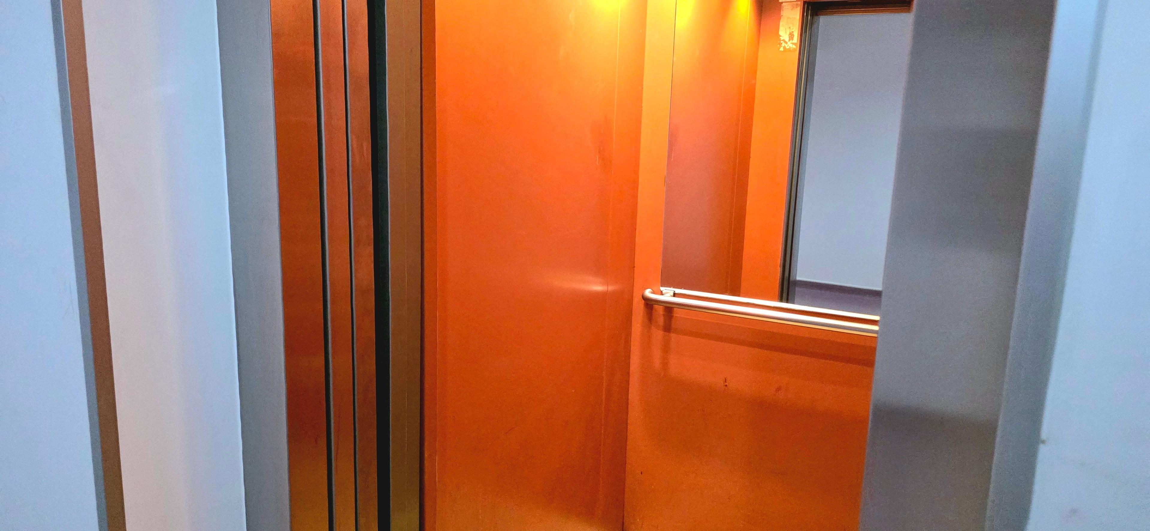 Apartament 2 camere de închiriat – Vitan Rin Grand Hotel 38 mp - 16