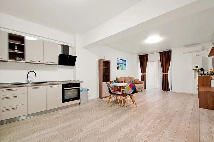 De inchiriat apart. 2 Camere - Riviera - Vedere Dunăre și Parcare Privată - 1