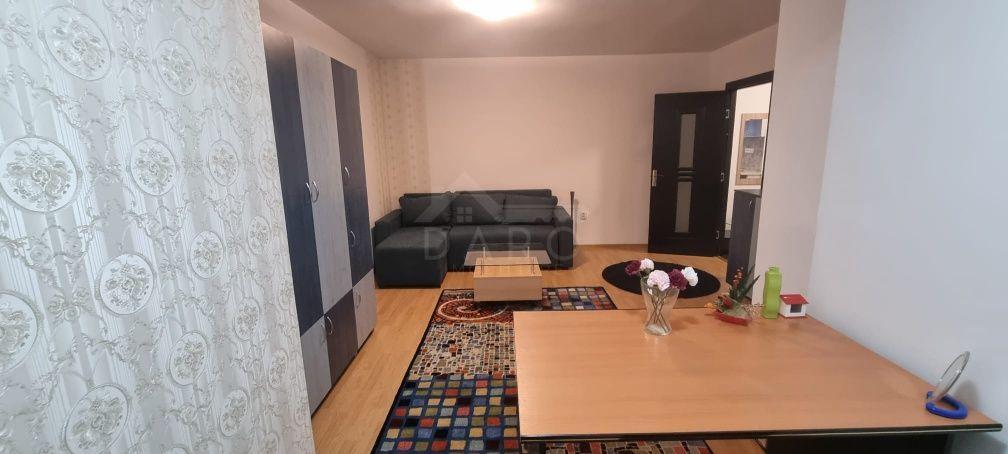 Ofer spre inchiriere apartament cu 2 camere - 2
