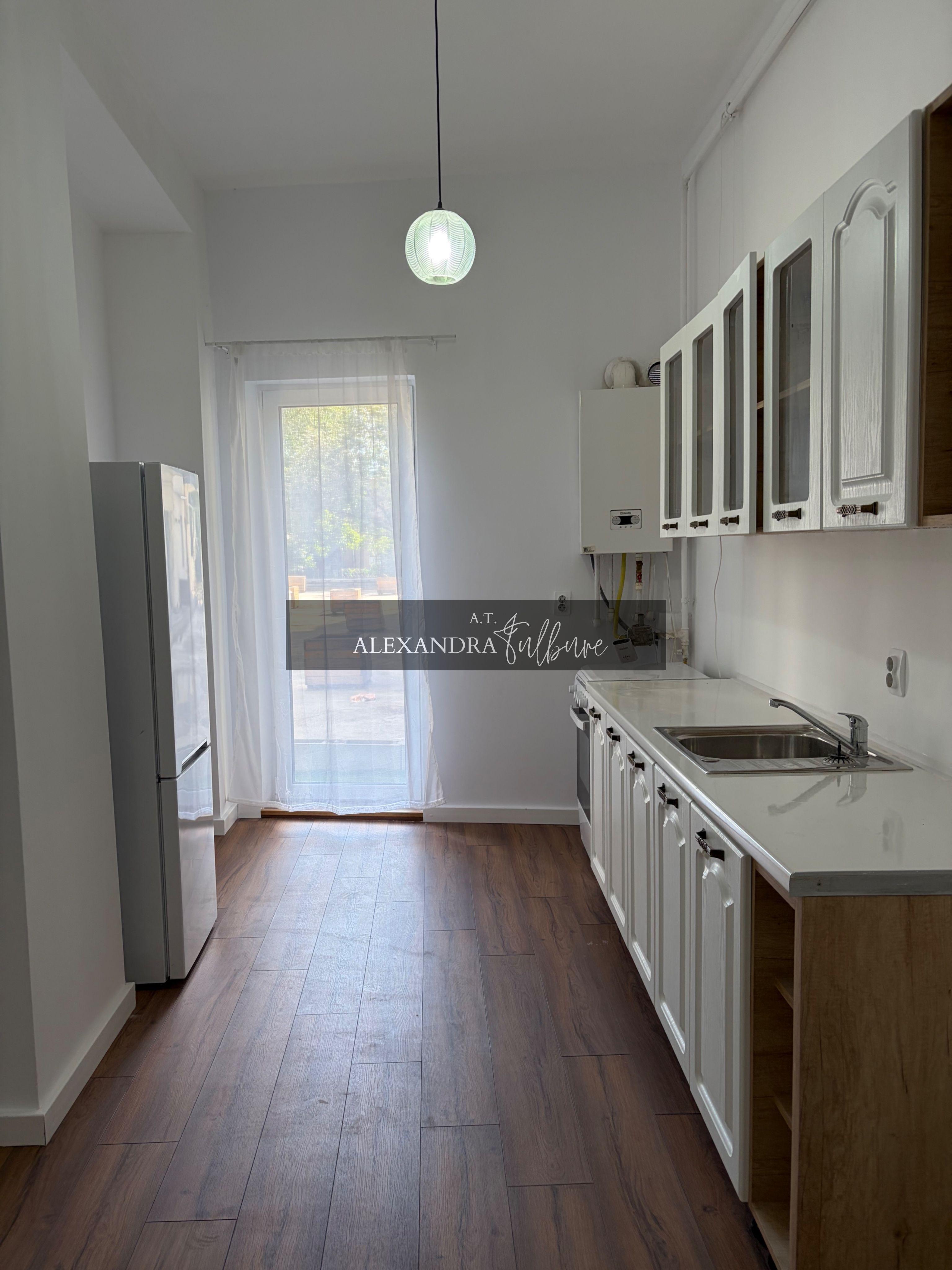 Apartament la cheie | 2 camere | parcare | Lombului - 2