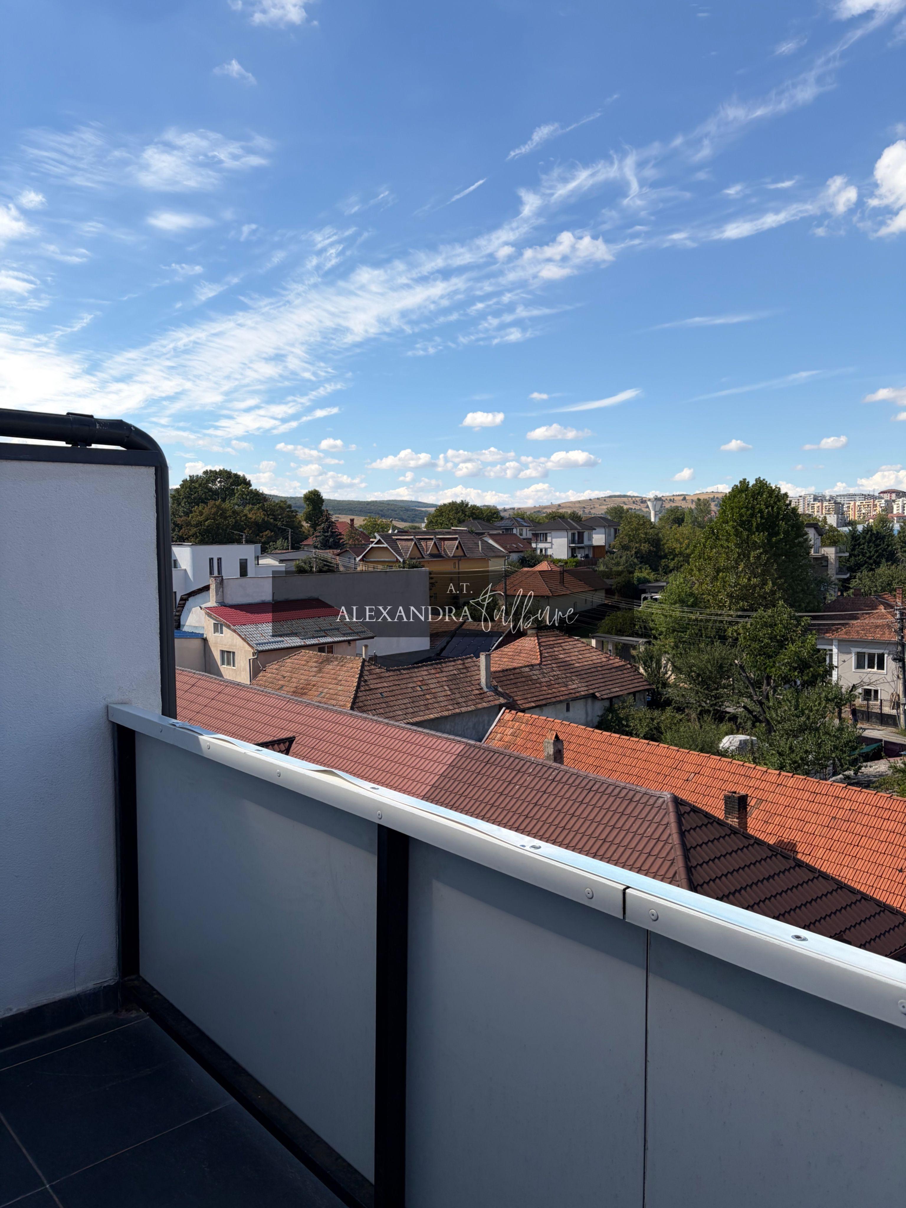 Apartament spatios | 102 mp | 3 dormitoare | parcare | C. Baciului - 12