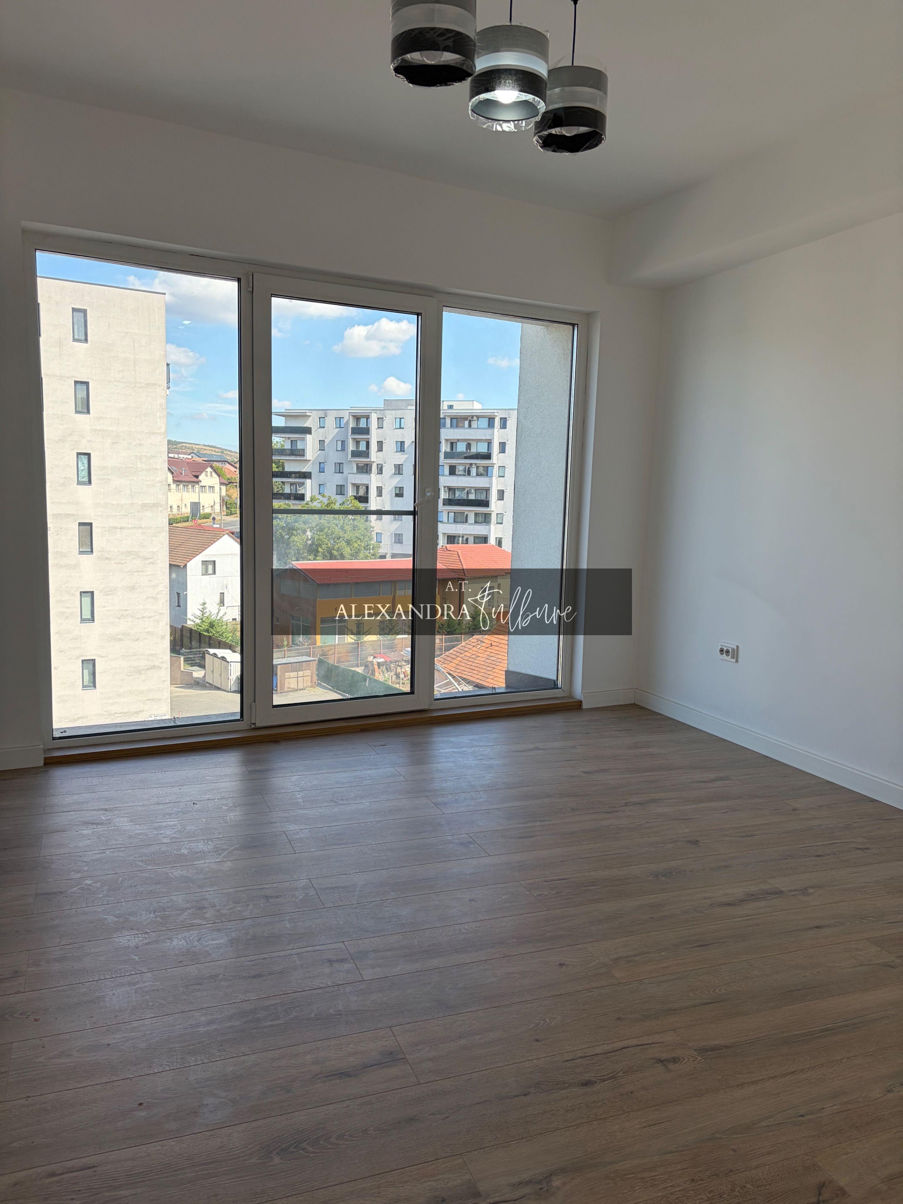 Apartament spatios | 102 mp | 3 dormitoare | parcare | C. Baciului - 10