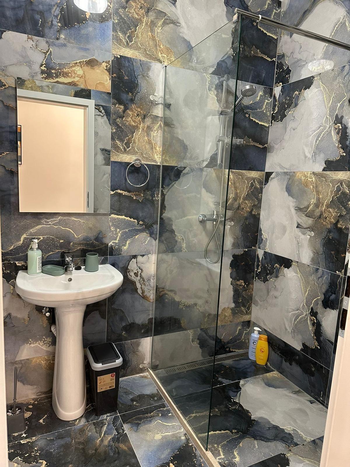 Apartament modern 3 camere 101 mp 2 bai lift terasa si parcare Central - 11