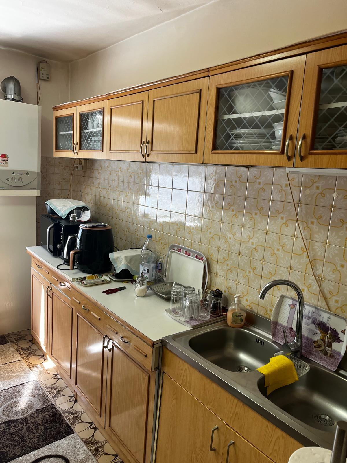 Apartament cu 4 camere, 80 mp utili la etajul 1 chiar in Calea Lipovei - 5