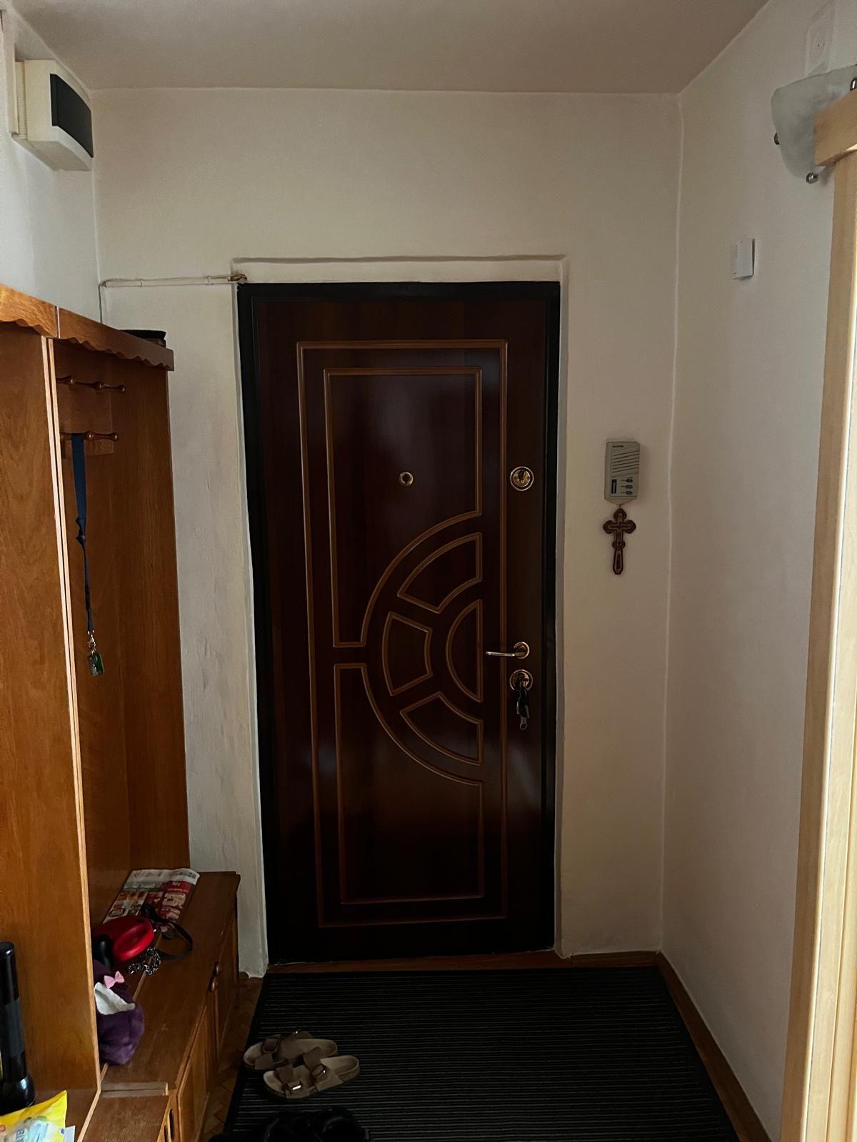 Apartament cu 4 camere, 80 mp utili la etajul 1 chiar in Calea Lipovei - 4