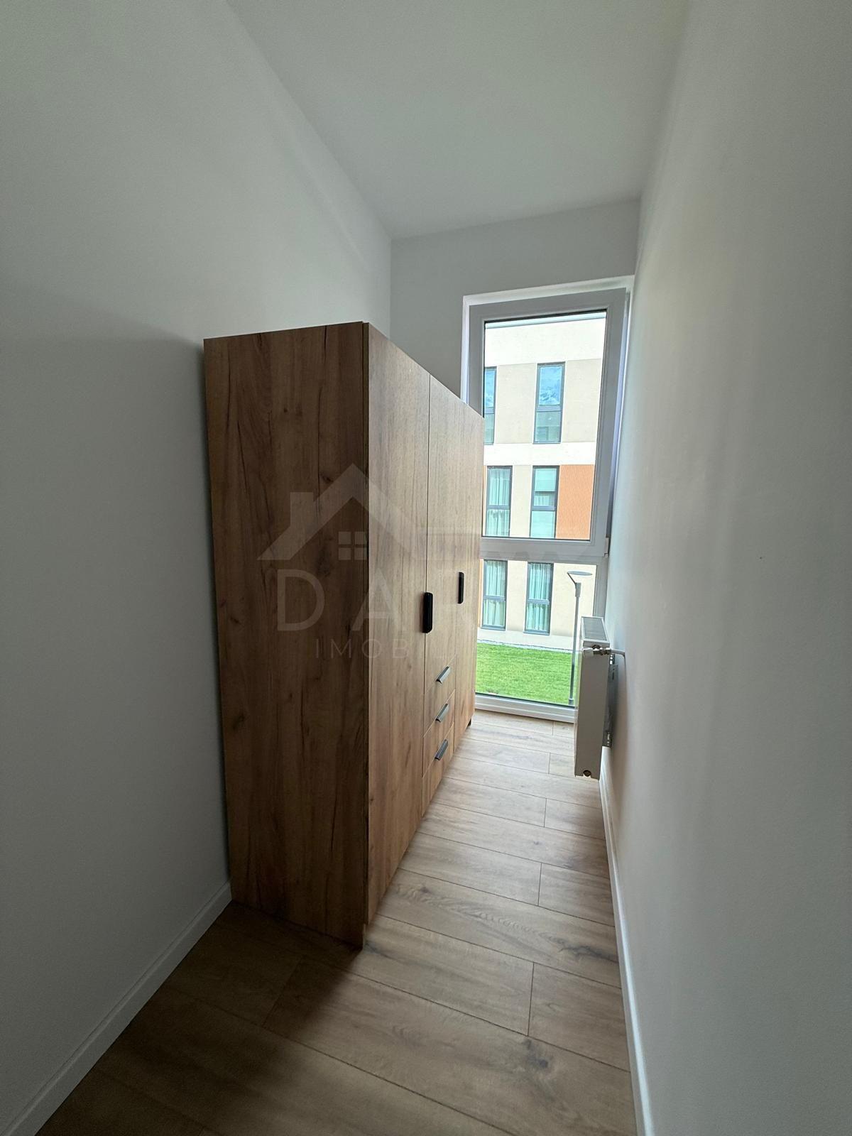 Inchiriez apartament cu 2 camere , bloc nou - 18