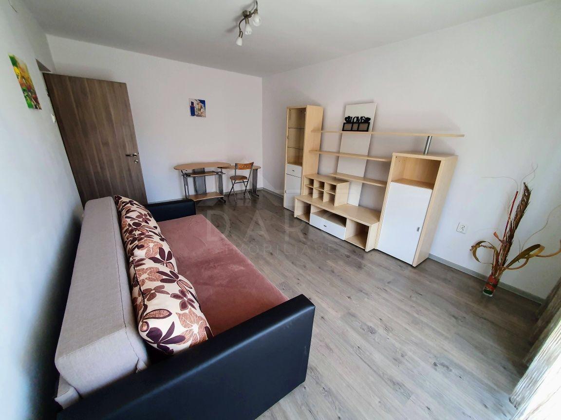 Inchiriez apartament 3 camere TUDOR - 3