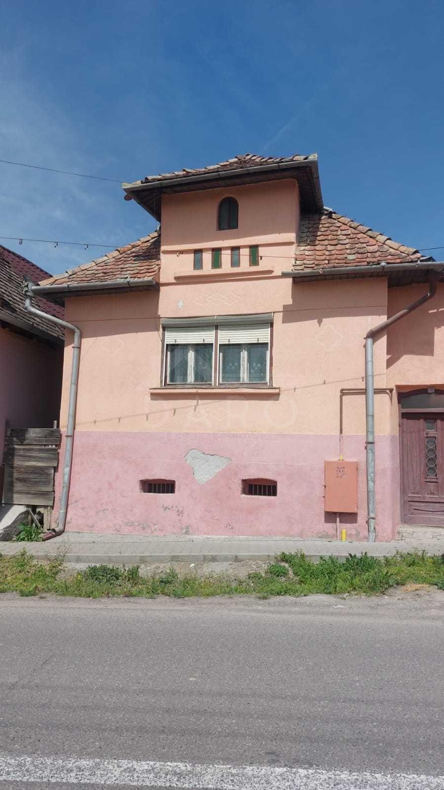 casa la tara in localitate la 30 kilometri de oras - 3