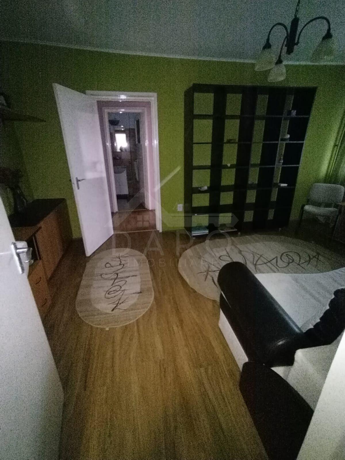 Închiriez apartament cu doua camere în Aleea Carpați - 5