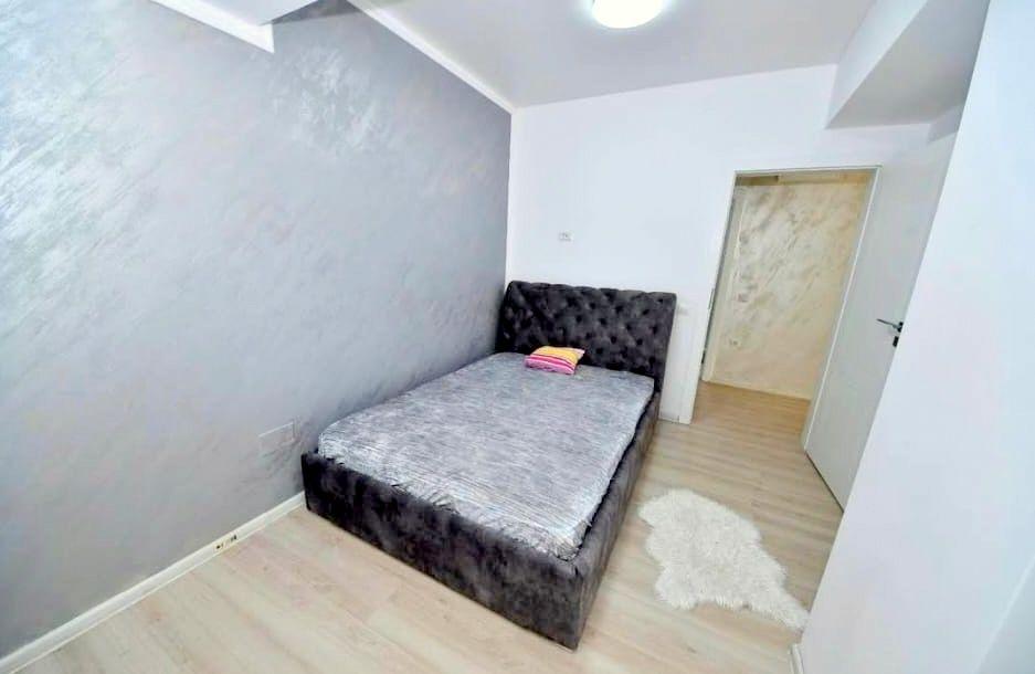 De inchiriat apartament 2 camere, bloc Flamingo, etaj 3, 500 euro - 4
