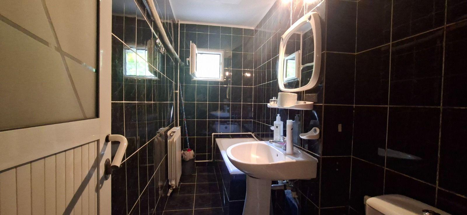 De inchiriat apartament cu 2 camere Micro 14, etaj 1, 350 euro - 11
