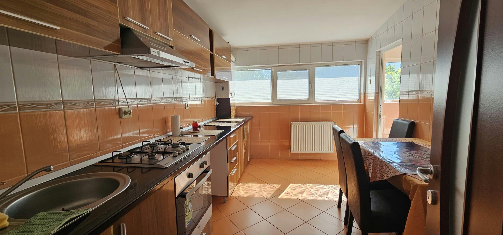 Spațiu - apartament 5 camere de închiriat – 160 mp - Micro 20 – zona BKO - 8