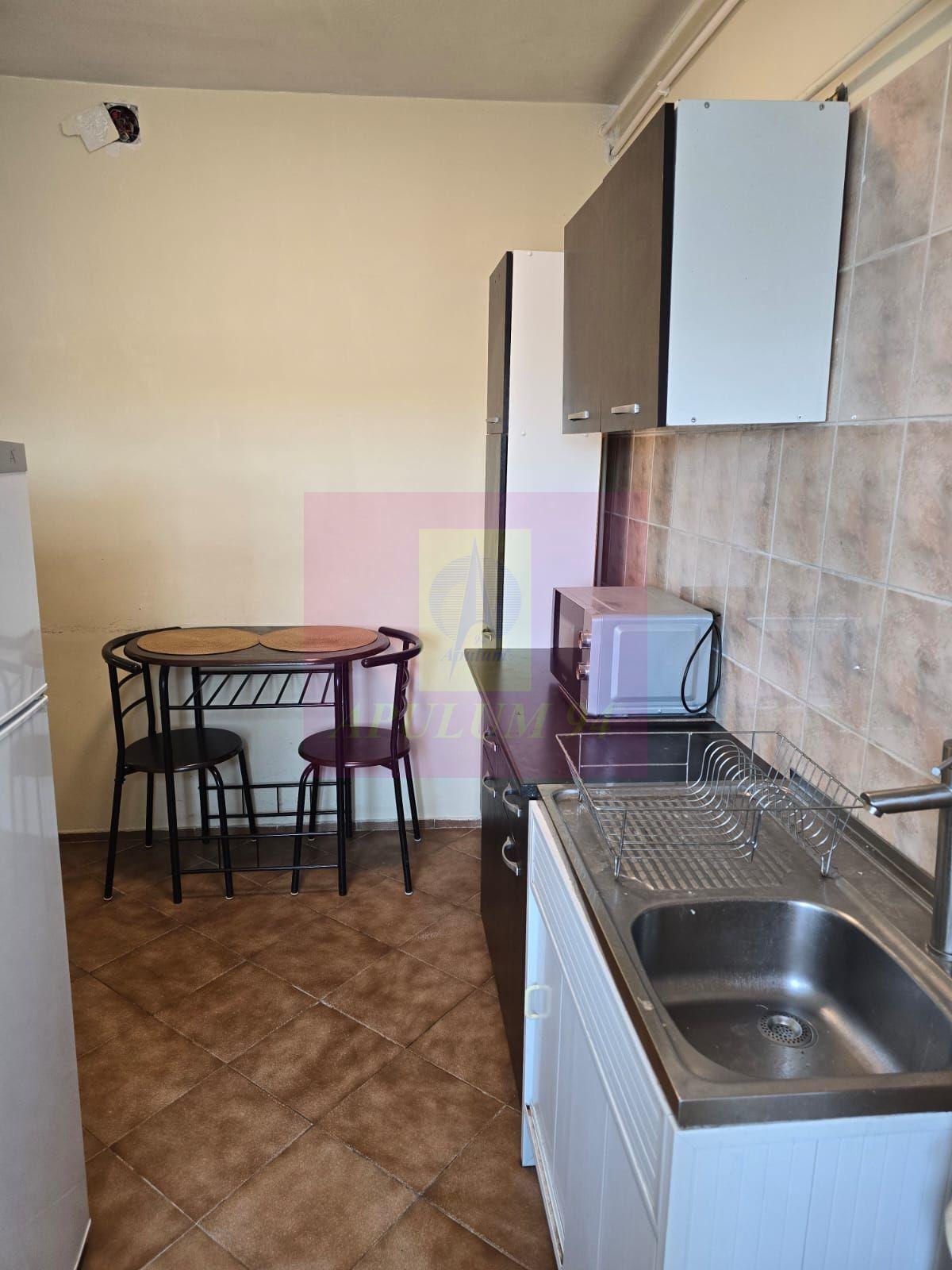 Vanzare apartament 2 camere bd Decebal stradal, parking - 6