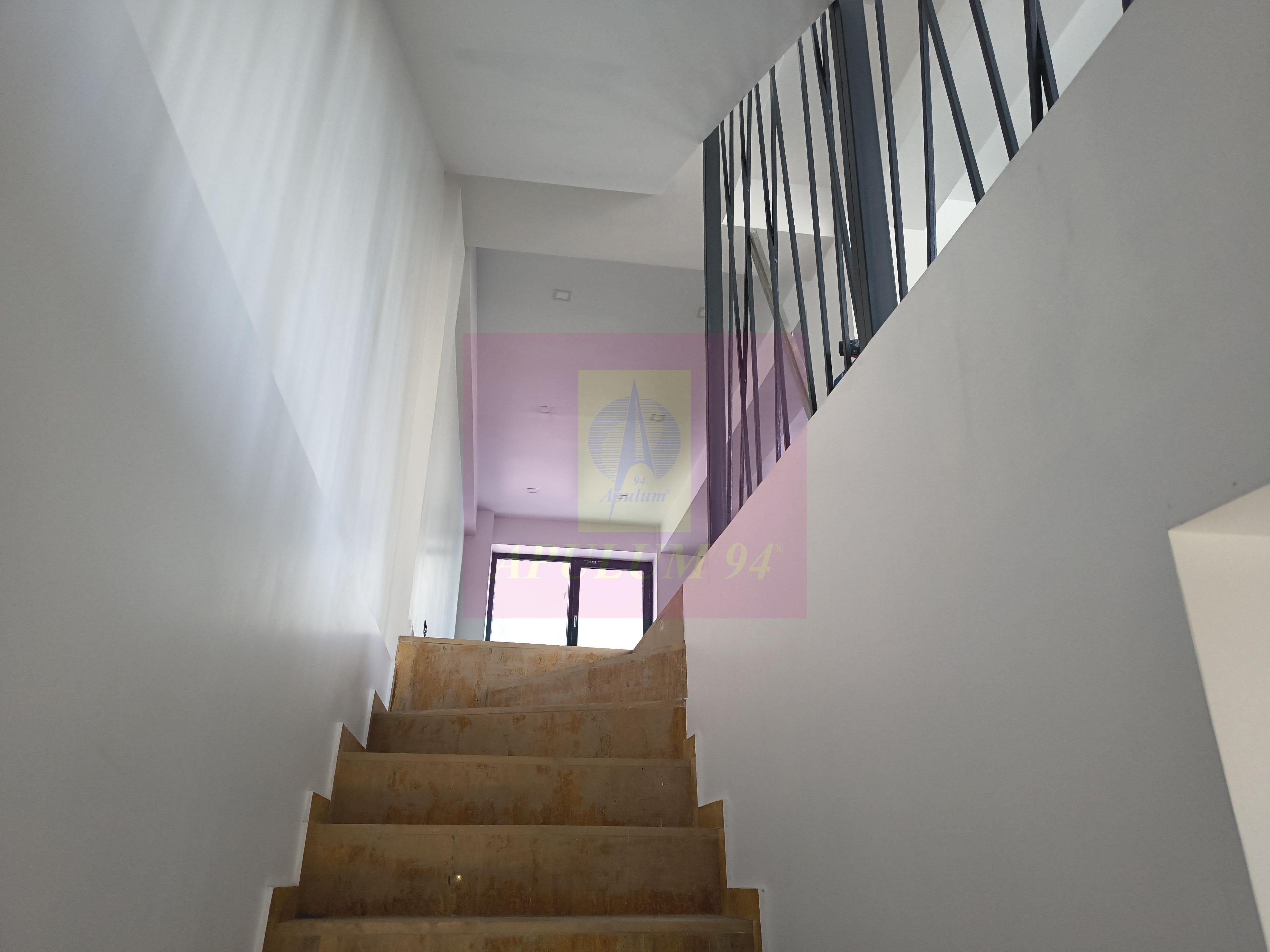Vilă frumoasă în proximitatea zonei comerciale Barbu Văcărescu - 14