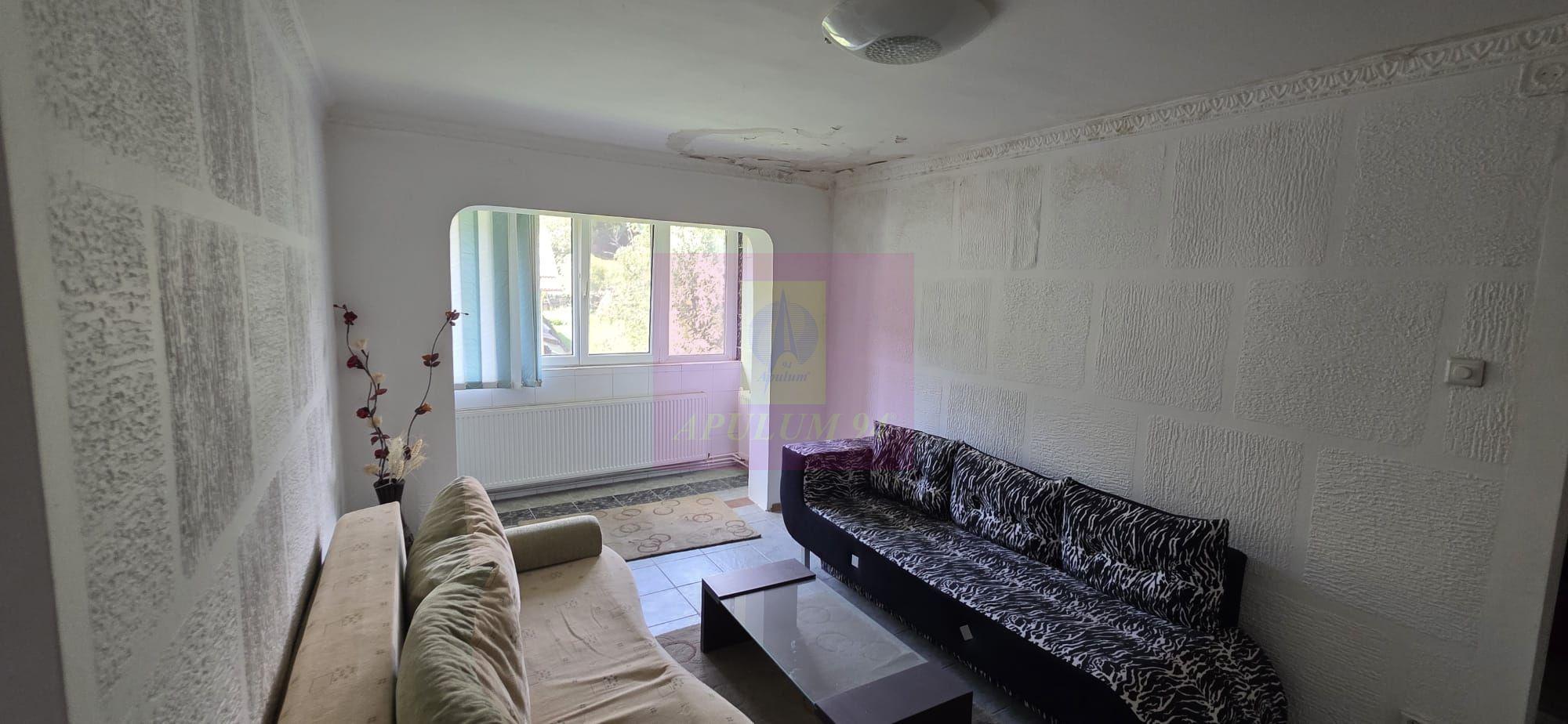 Apartament cu 2 camere de vanzare in Sinaia - 1