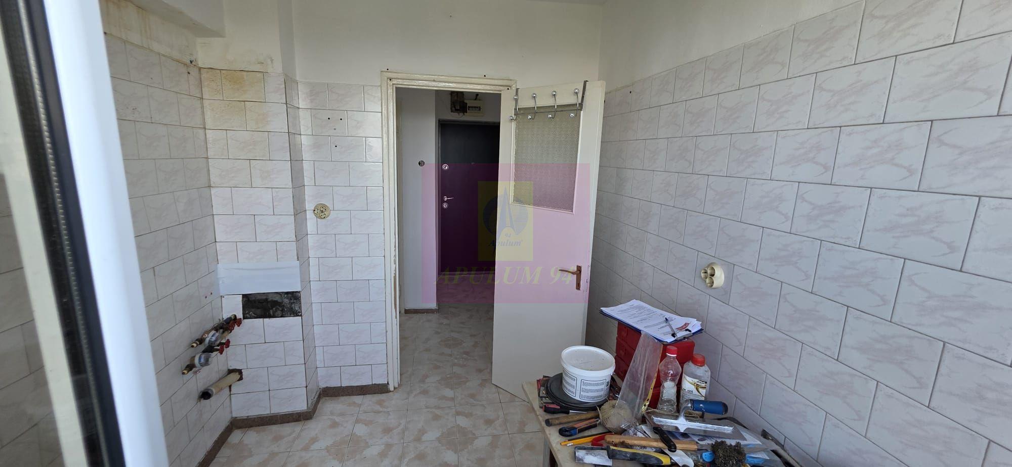 Apartament 3 camere de vanzare in Ploiesti, zona Cameliei - 7