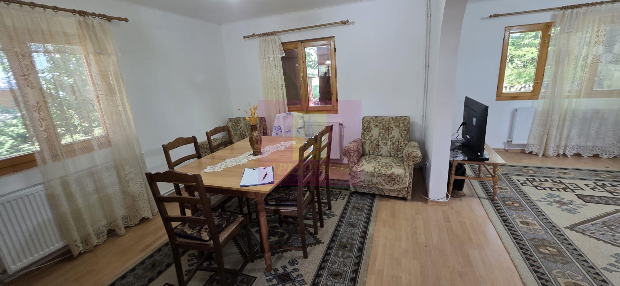 Vila cu 4 camere de vanzare in Busteni - 4