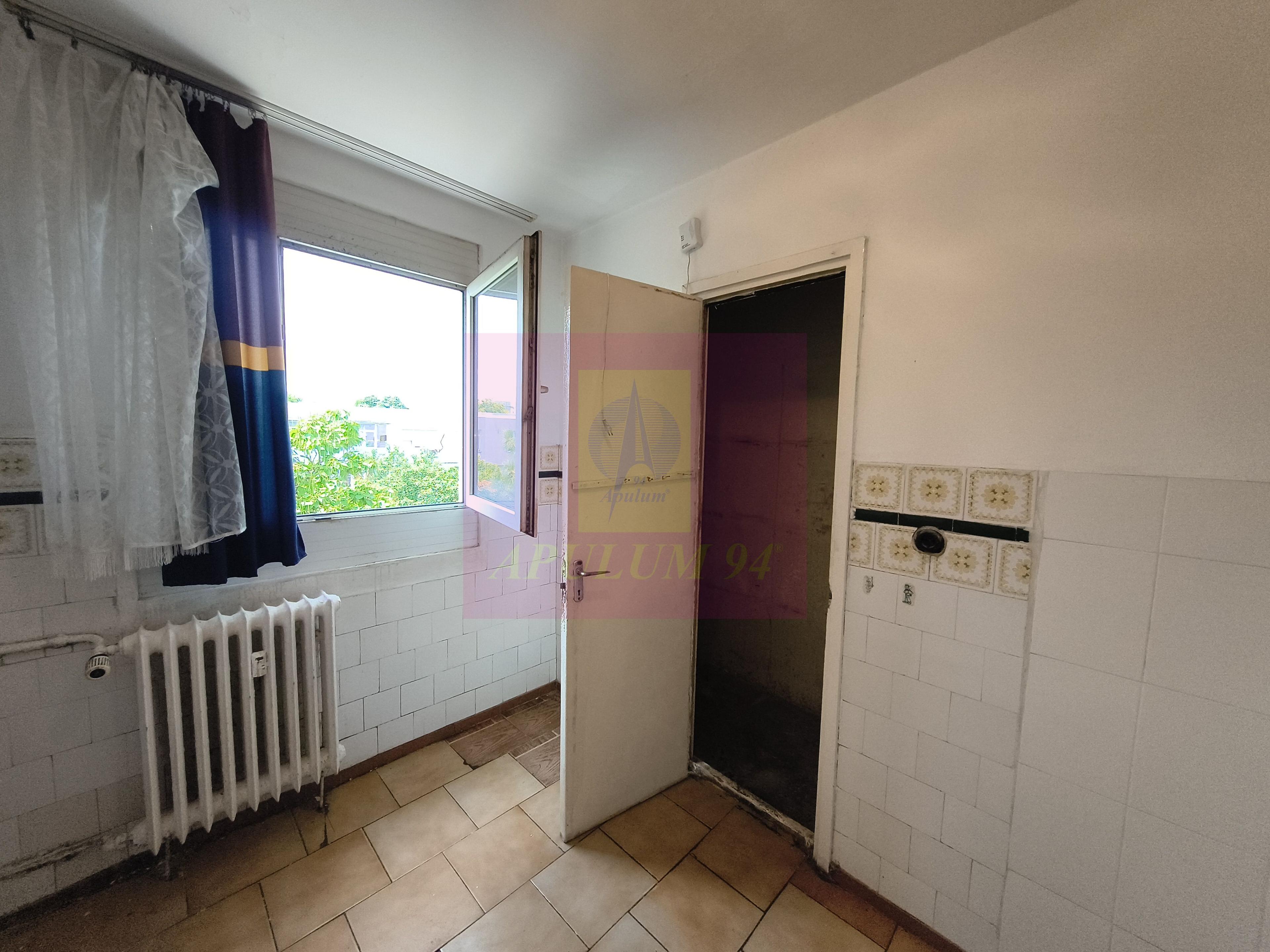 Drumul Taberei - Valea Ialomiței, Apartament 3 camere în Bloc P+4 - 5