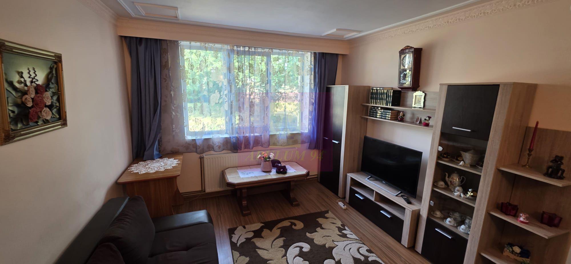 Apartament cu 2 camere de vanzare in Sinaia - 2
