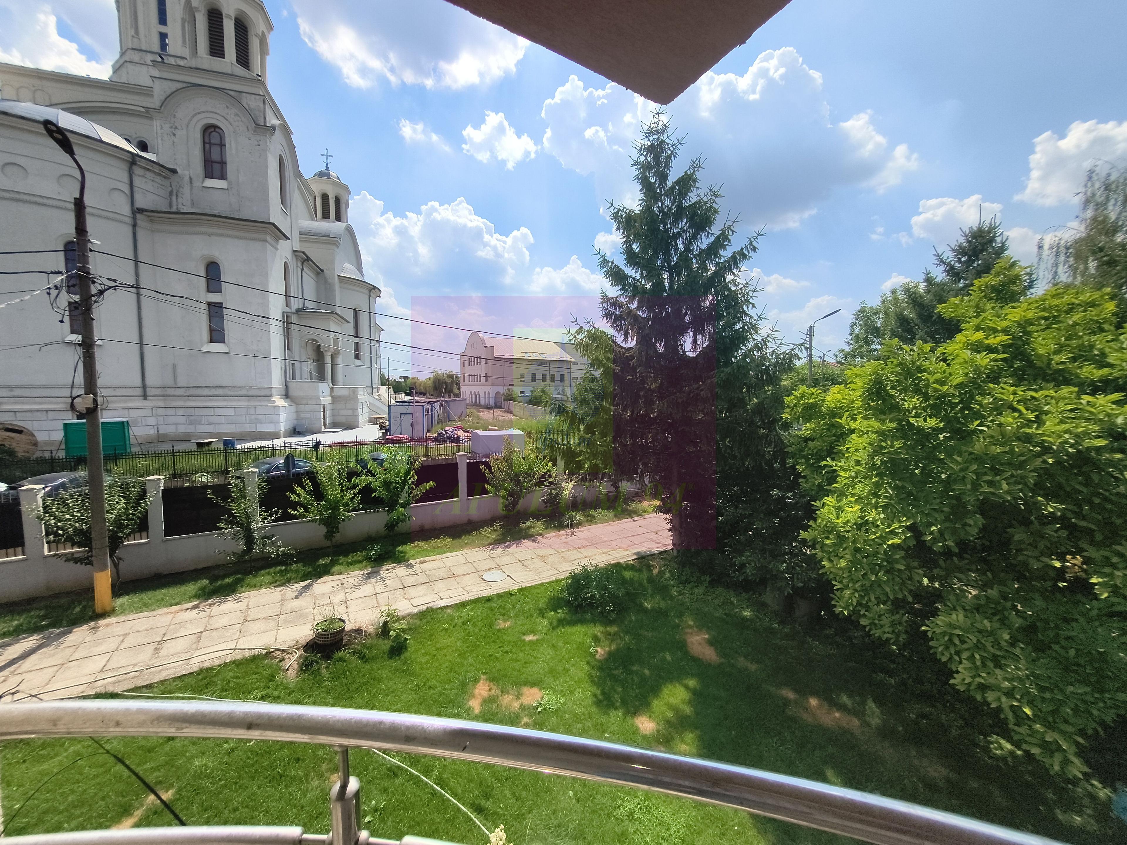Vila de lângă Catedrala Ortodoxă ,,Sfânta Cuvioasă Parascheva" - 50