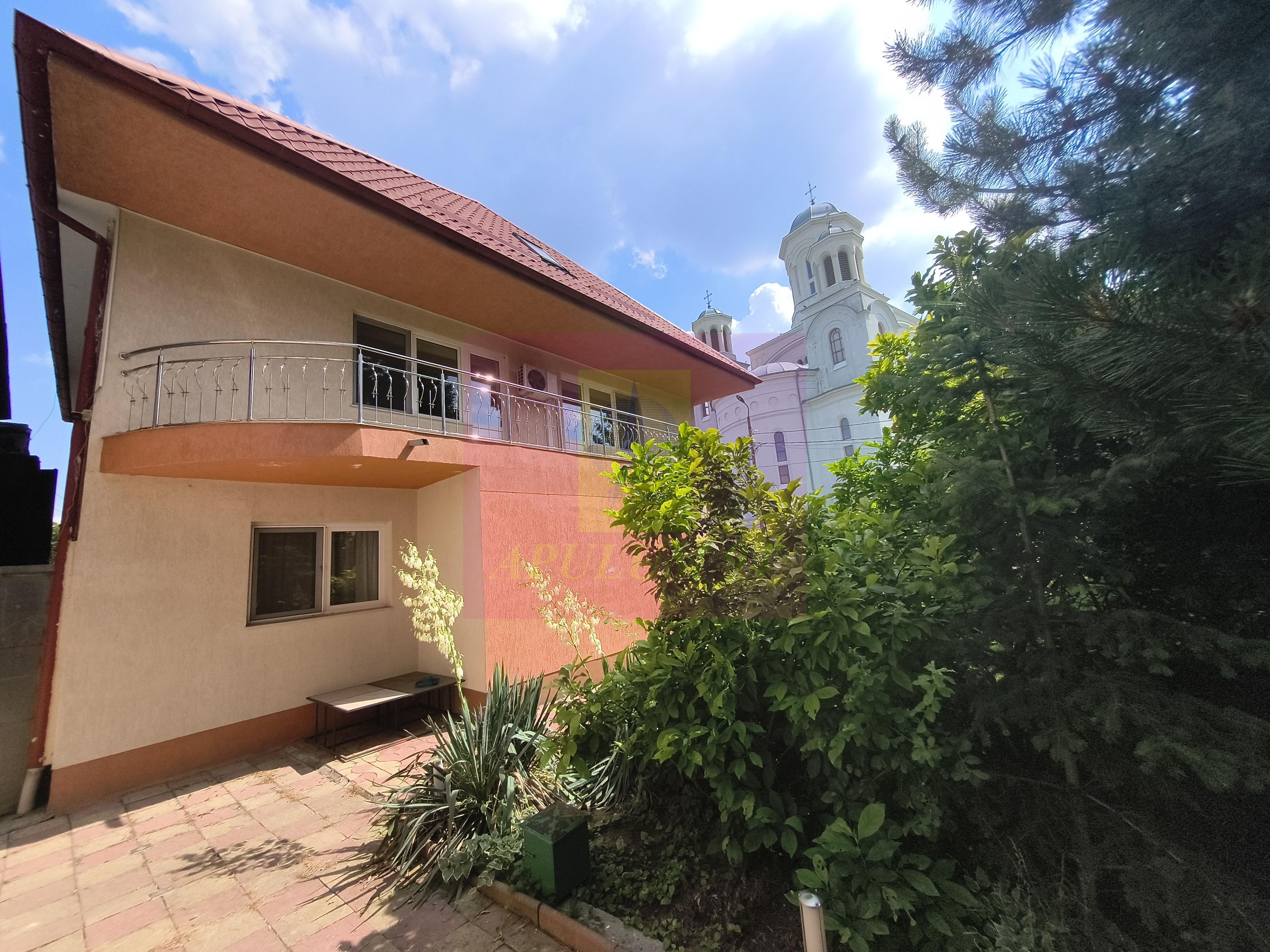 Vila de lângă Catedrala Ortodoxă ,,Sfânta Cuvioasă Parascheva" - 46