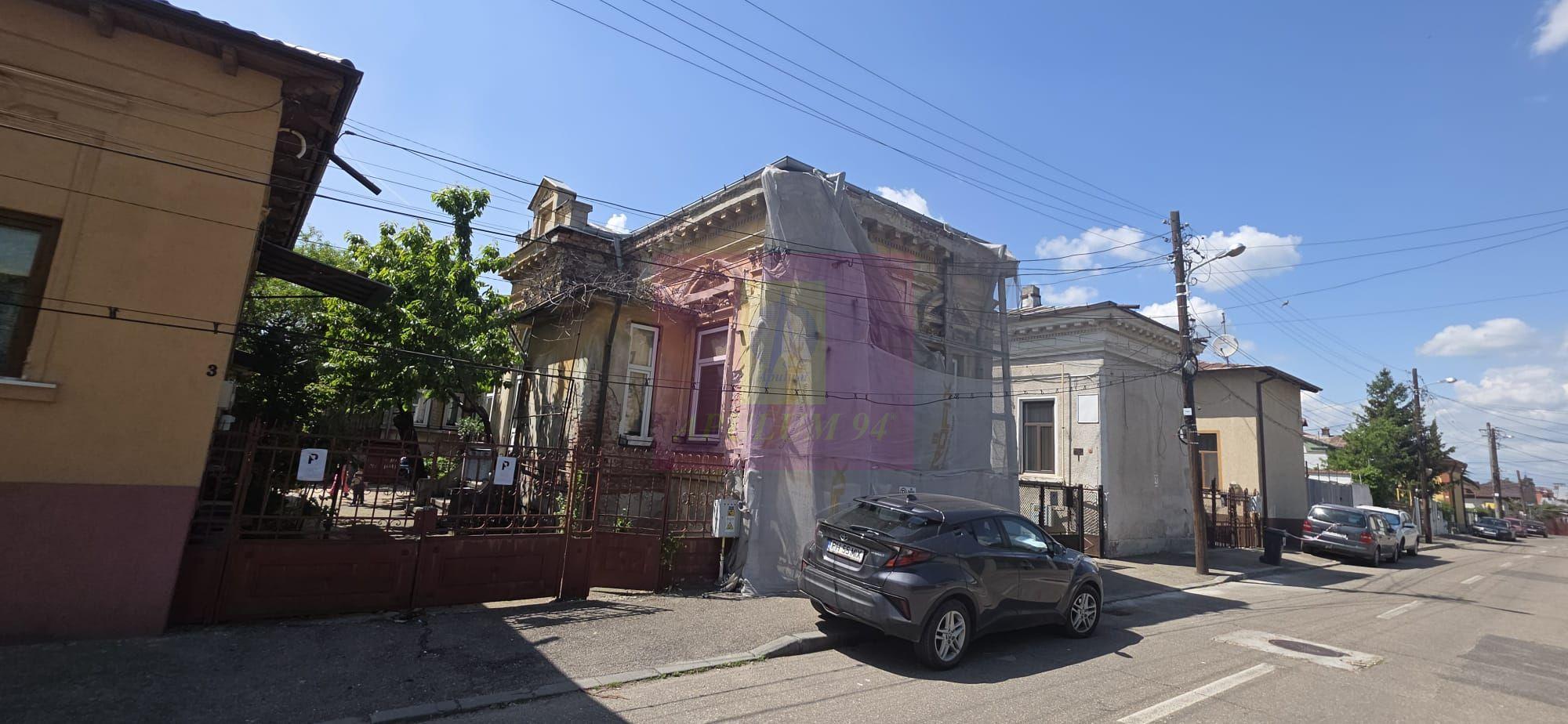 Casa de vanzare in Ploiesti, zona centrala - 1