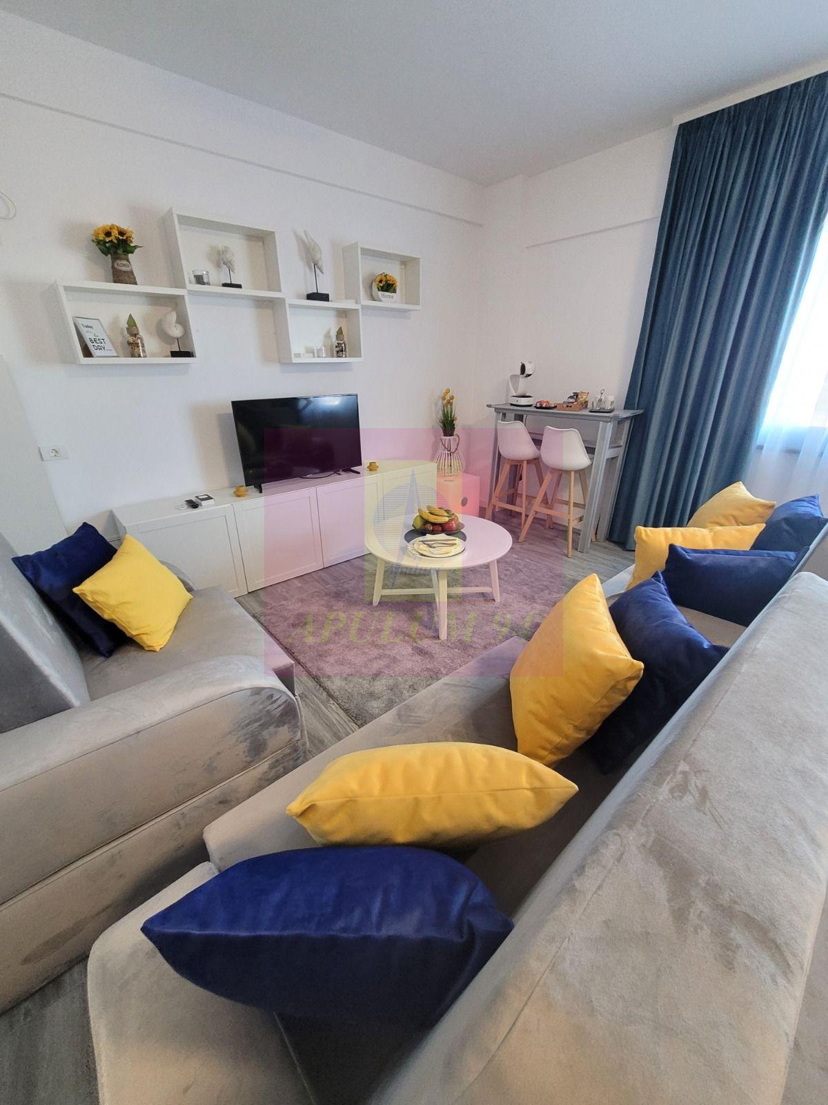 Apartament in prima linie parter cu vedere la mare. - 1