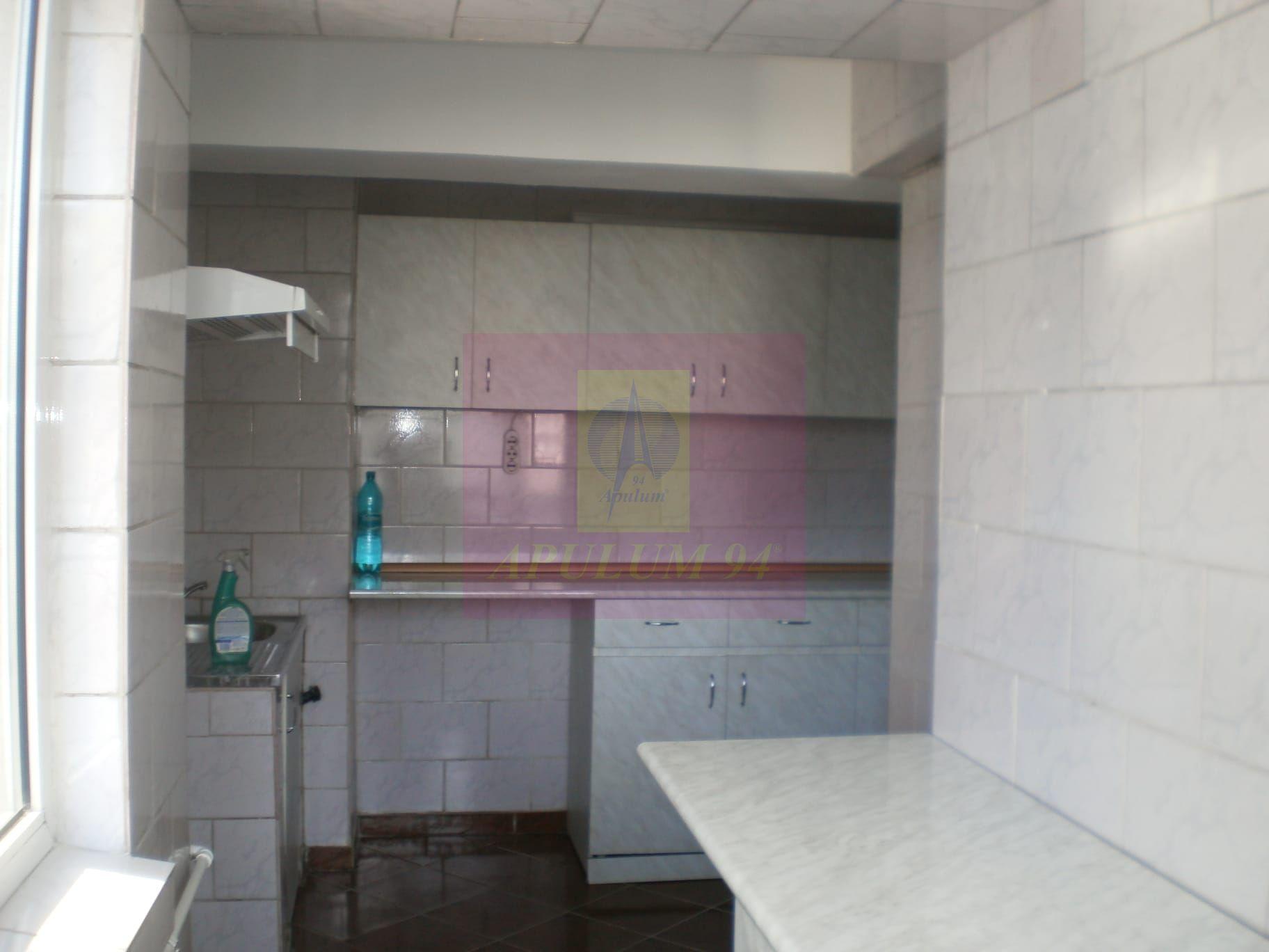 Apartament 3 camere pe bd Decebal stradal - 3