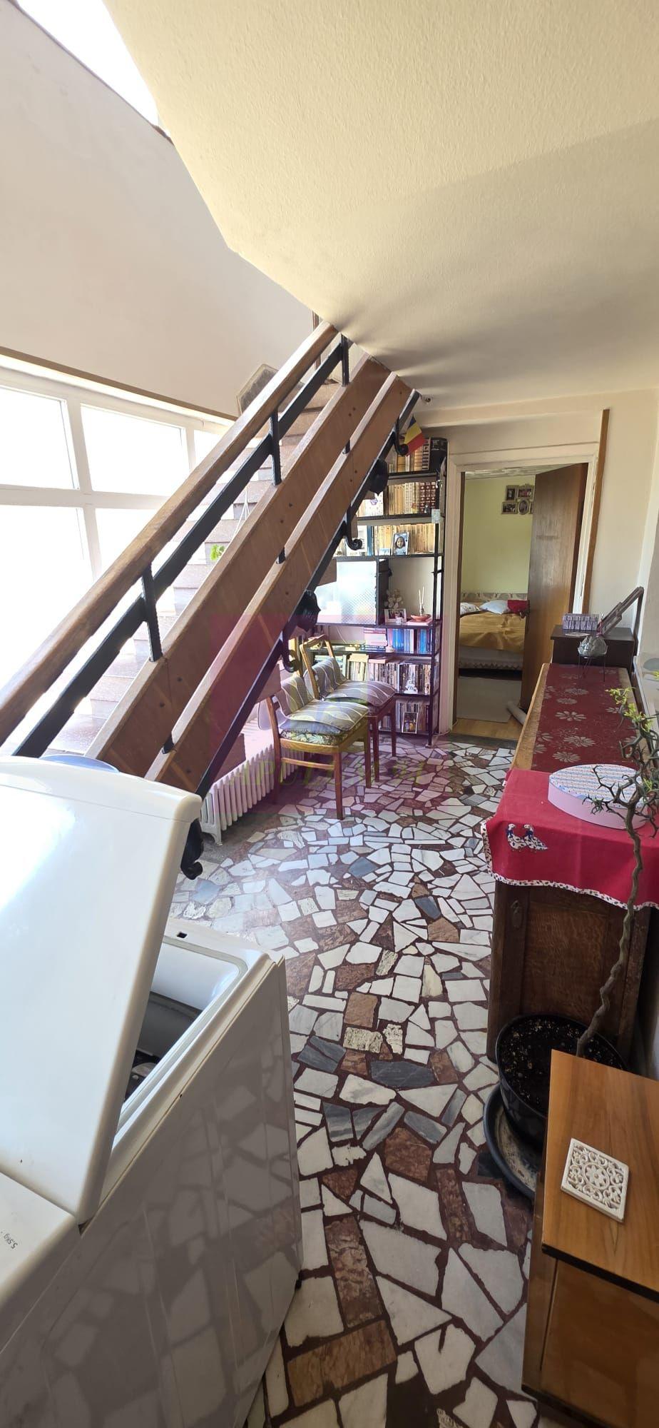 Casa de vanzare cu 6 camere in Busteni - 26