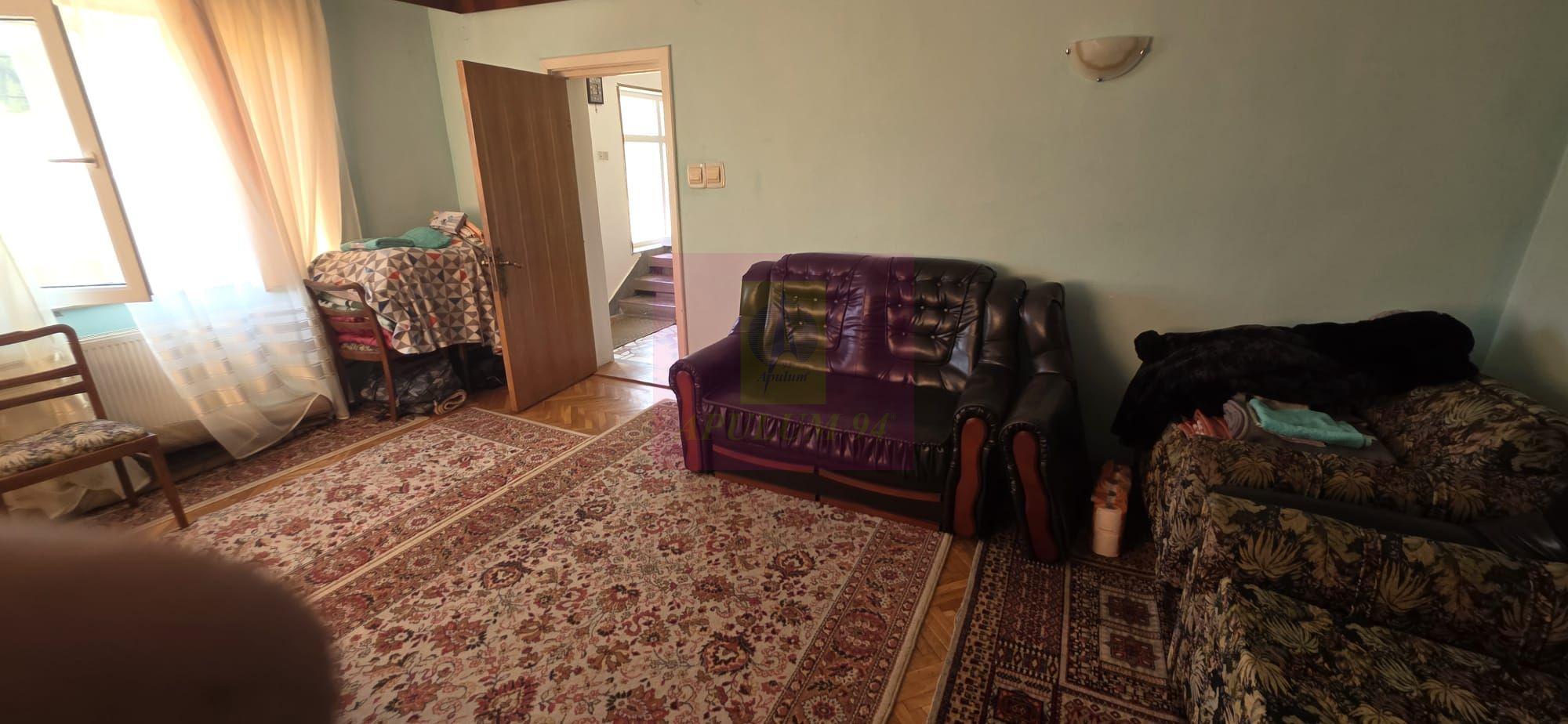 Casa de vanzare cu 6 camere in Busteni - 9